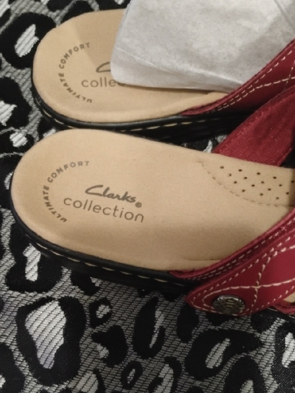 Clarks Women's Red Triple-Strap Slide Sandals - Picture 2 of 5